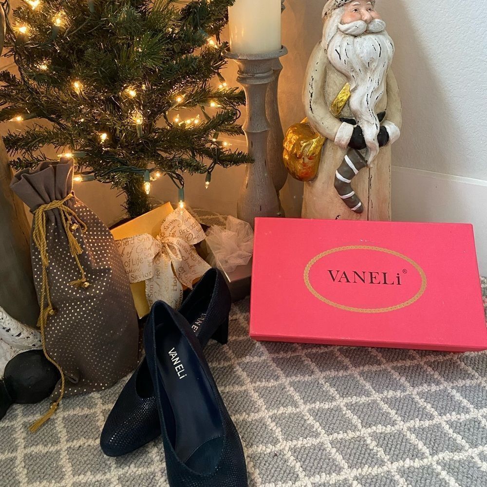 Vaneli Dayle Dark Navy Pump